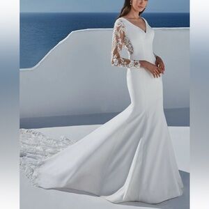 JUSTIN ALEXANDER Becca Long Sleeve Stretch Crepe Fit and Flare Shaped Train S 12